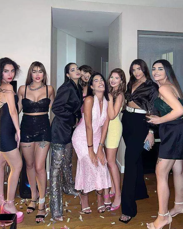 آرتا و ربکا قادری